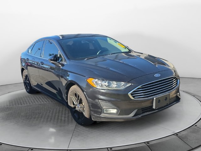 Used 2020 Ford Fusion SE FWD image 5
