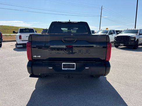 Used 2024 Toyota Tundra SR5 w/ SR5 Convenience Package AWD/4WD image 5