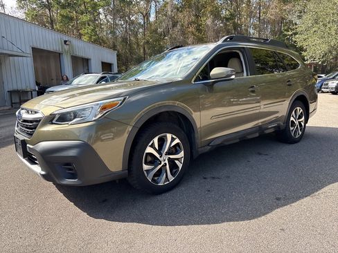 Used 2020 Subaru Outback Limited image 24