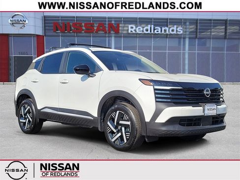 New 2026 Nissan Kicks SV w/ SV Premium Package image 1