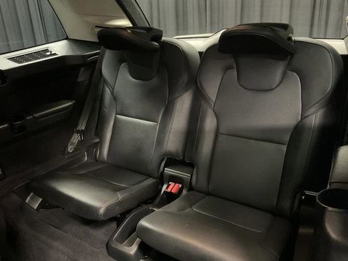 Used 2022 Volvo XC90 T8 Inscription Expression w/ Advanced Package image 9