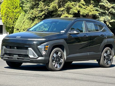 Used 2024 Hyundai Kona SEL AWD/4WD image 8