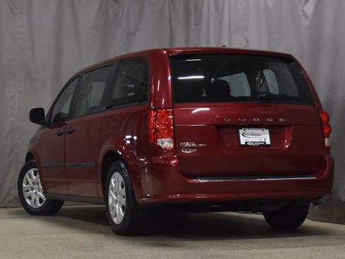 Used 2016 Dodge Grand Caravan American Value Package w/ UConnect Hands-Free Group FWD image 2