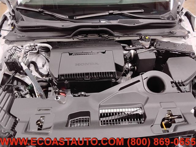 Used 2025 Honda Pilot Touring image 9