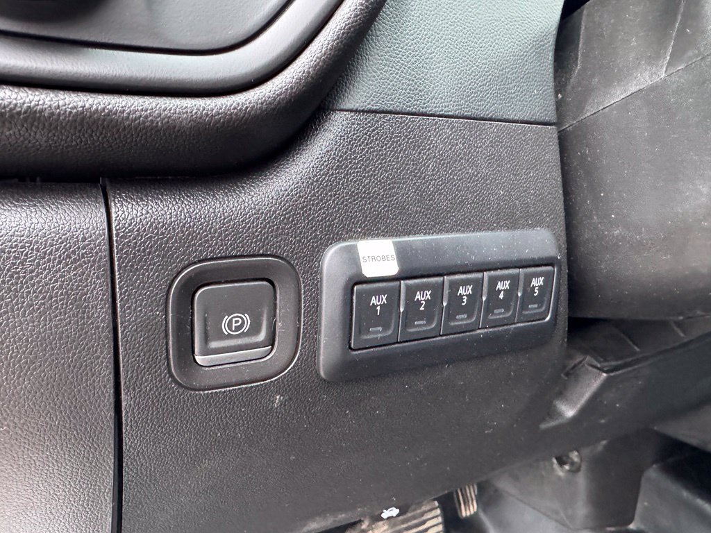 Used 2024 GMC Sierra 3500 Pro w/ Convenience Package AWD/4WD image 16