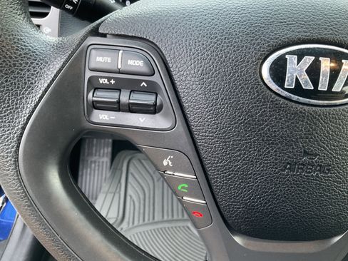 Used 2017 Kia Forte LX w/ LX Popular Package image 29