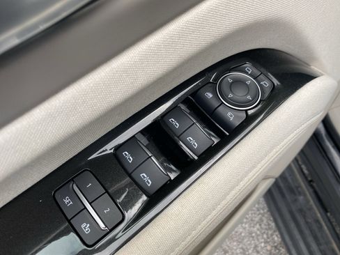 Used 2024 Cadillac Escalade Sport Platinum w/ Heavy-Duty Trailer Package image 27