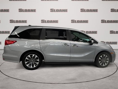 Used 2024 Honda Odyssey EX-L image 6