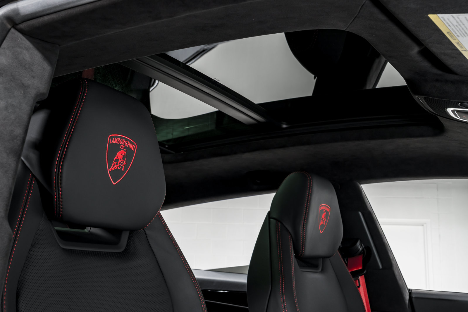Used 2024 Lamborghini Urus S AWD/4WD image 42