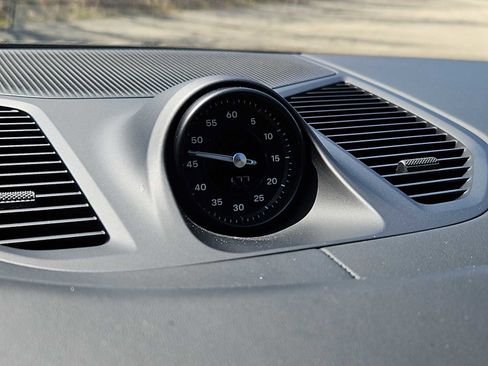 Certified 2025 Porsche Cayenne S AWD/4WD image 27