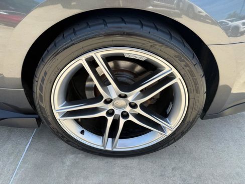 Used 2015 Ford Mustang GT Premium w/ GT Performance Package RWD image 9