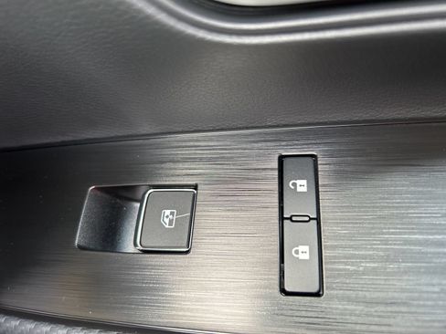 New 2026 Nissan Kicks SR w/ SR Premium Package AWD/4WD image 35
