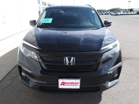 Used 2021 Honda Pilot Special Edition image 3