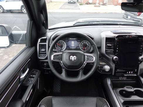 Used 2025 RAM 1500 Laramie w/ Sport Appearance Package AWD/4WD image 39
