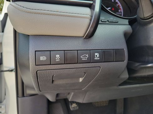 Used 2023 Toyota Camry SE FWD image 24