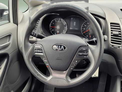 Used 2018 Kia Forte LX w/ LX Popular Package FWD image 10