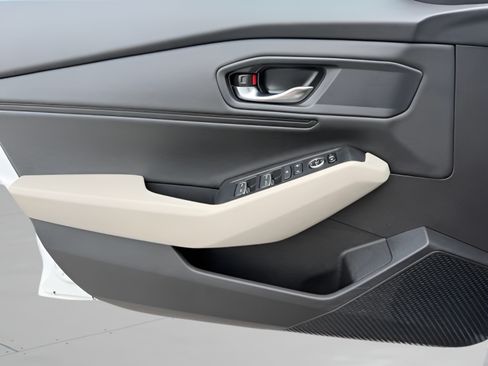 Certified 2023 Honda Accord EX image 21
