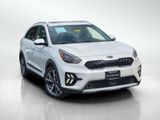 Used 2020 Kia Niro Touring image 3