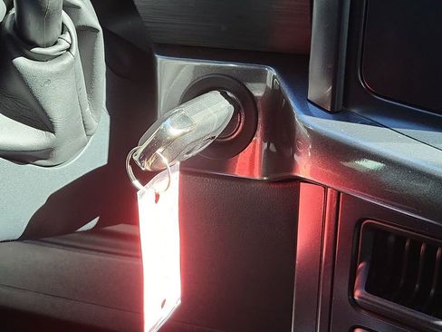 Used 2025 Ford F150 STX w/ Equipment Group 200A image 16