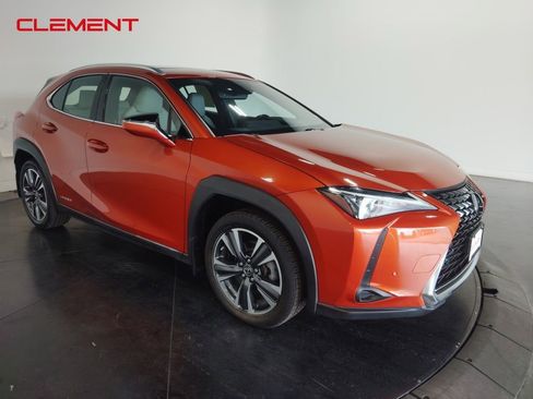 Used 2019 Lexus UX 250h w/ Premium Package image 3