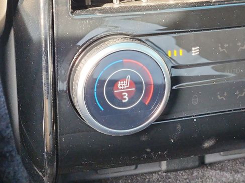 Used 2025 Land Rover Range Rover Sport Dynamic SE image 12