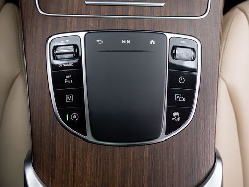 Used 2022 Mercedes-Benz GLC 300 4MATIC image 23