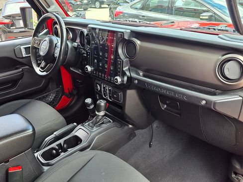 Used 2019 Jeep Wrangler Unlimited Sport S AWD/4WD image 13