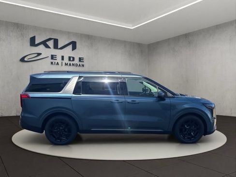 New 2027 Kia Carnival SX w/ Dark Edition Package FWD image 9