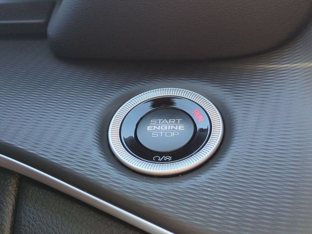 New 2027 Jeep Grand Cherokee Laredo X RWD image 26
