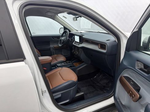 Used 2022 Ford Maverick Lariat FWD image 14