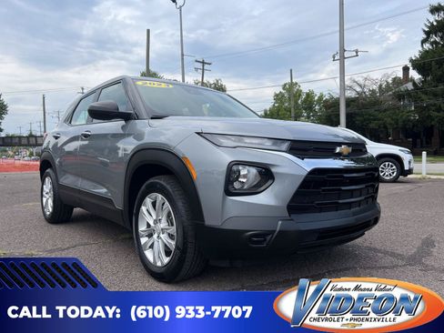 Used 2023 Chevrolet TrailBlazer LS FWD image 1