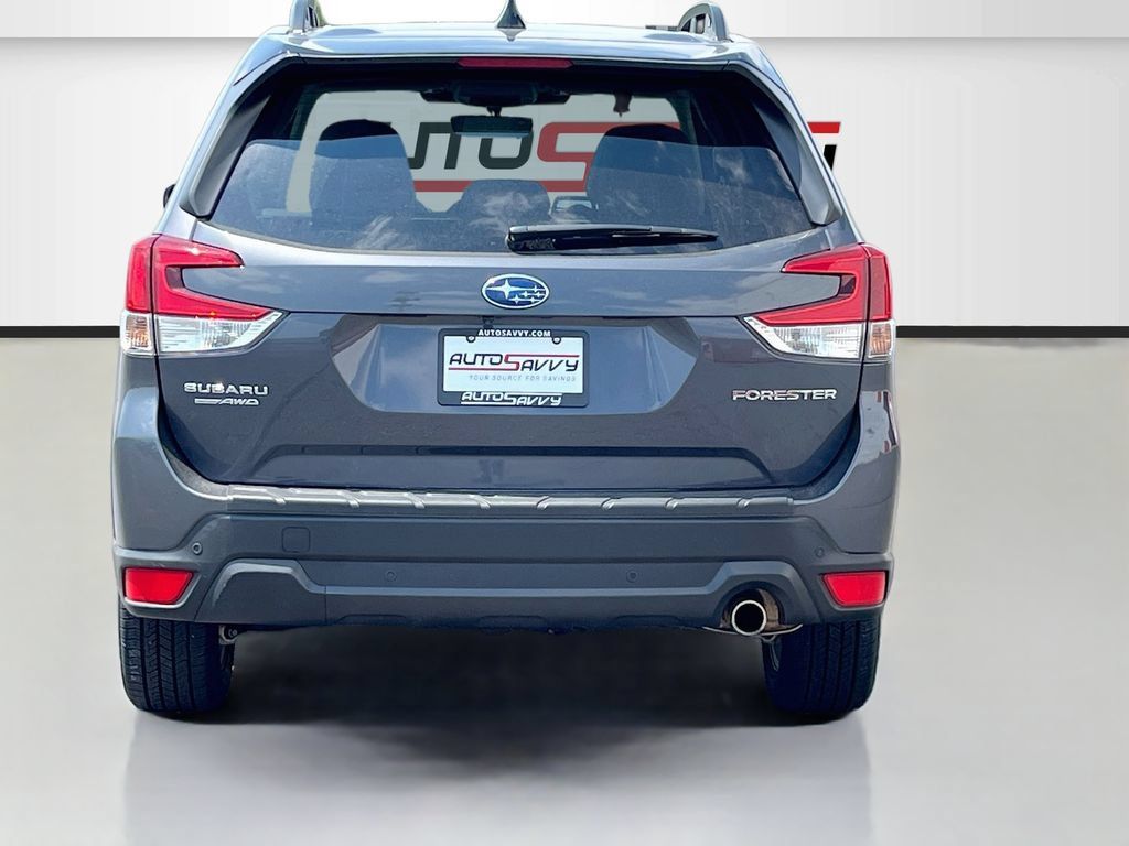 Used 2024 Subaru Forester Limited AWD/4WD image 6