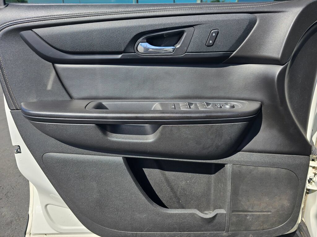 Used 2015 Chevrolet Traverse LT AWD/4WD image 21