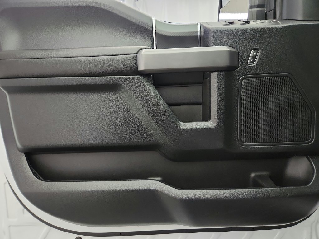 Used 2019 Ford F150 XLT w/ Equipment Group 302A Luxury AWD/4WD image 22