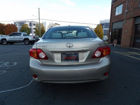 Used 2010 Toyota Corolla LE image 4