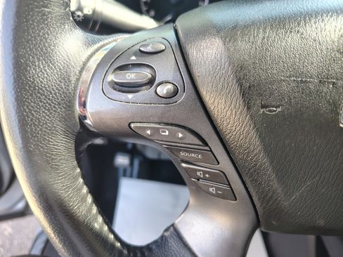 Used 2020 Nissan Murano SV image 27