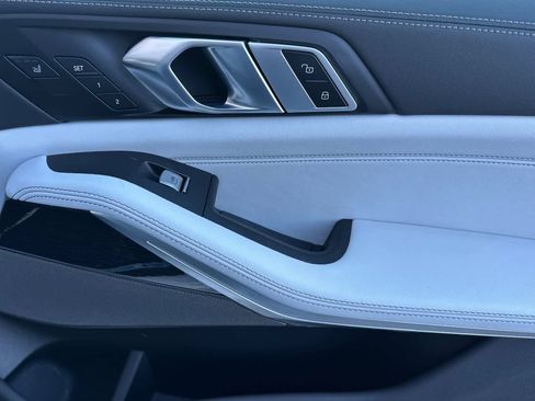 Used 2025 BMW X7 xDrive40i w/ Executive Package image 20