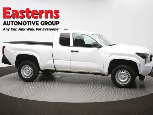 Used 2025 Toyota Tacoma SR RWD image 41