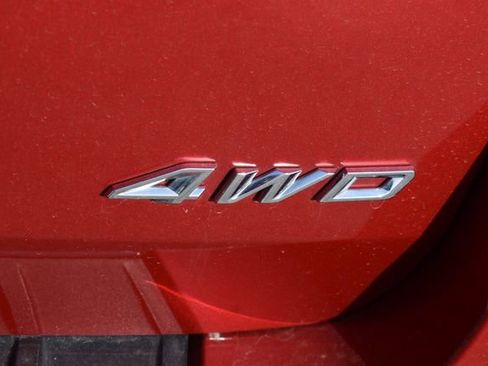 Used 2024 Ford Explorer XLT w/ Equipment Group 202A AWD/4WD image 12
