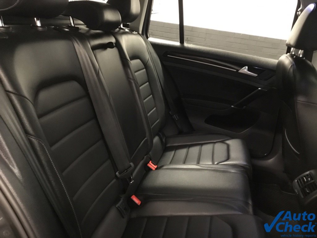 Used 2016 Volkswagen Golf SEL w/ Lighting Package (SEL) FWD image 32
