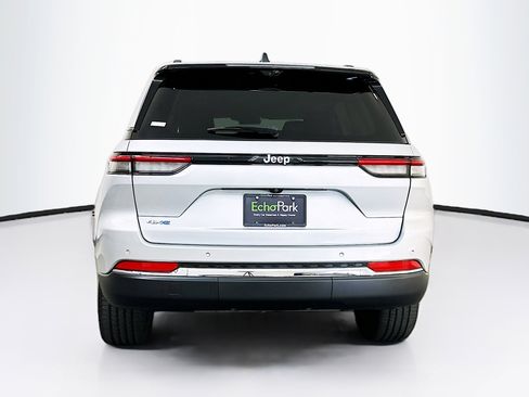 Used 2023 Jeep Grand Cherokee 4WD 4xe w/ Luxury Tech Group II image 7