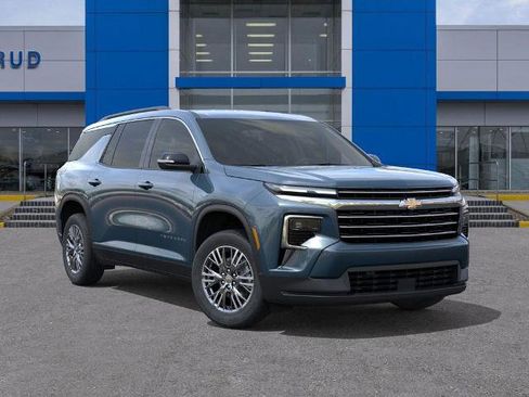 New 2026 Chevrolet Traverse LT image 7