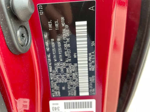 Used 2024 Toyota Sienna Limited AWD/4WD image 28