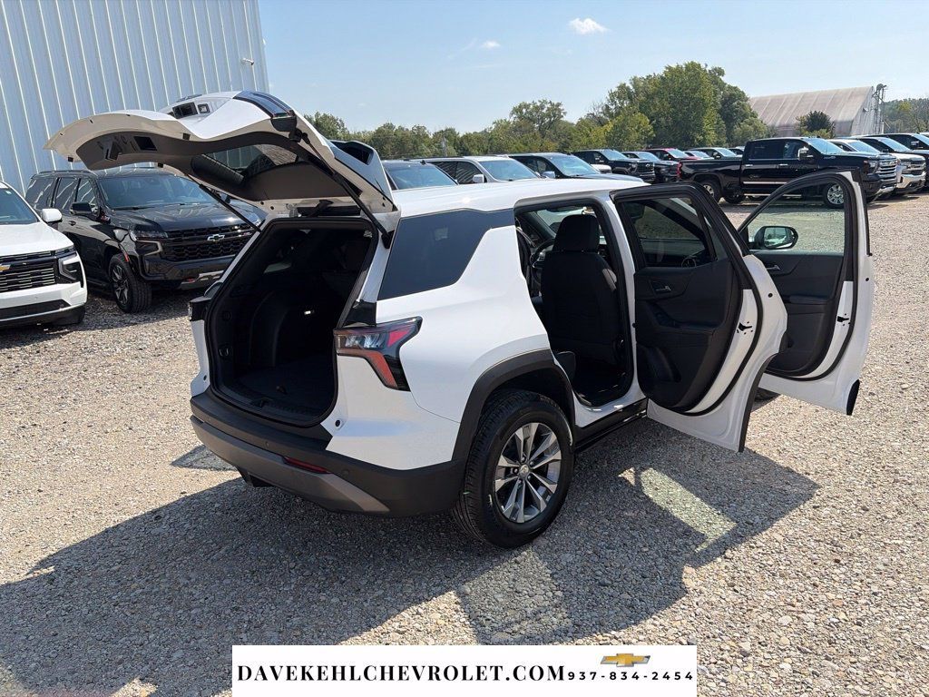 Used 2025 Chevrolet Equinox LT AWD/4WD image 28