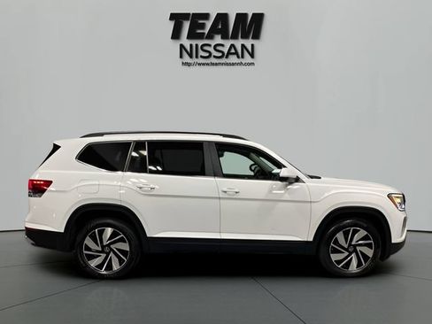 Used 2025 Volkswagen Atlas SE AWD/4WD image 8