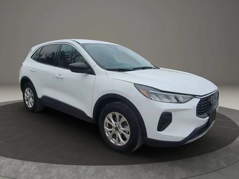 Used 2024 Ford Escape Active AWD/4WD image 5
