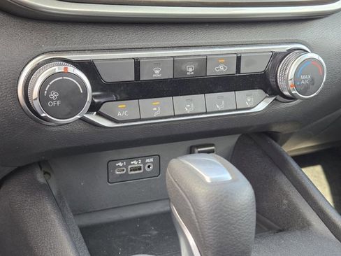 Used 2025 Nissan Altima 2.5 SV image 26