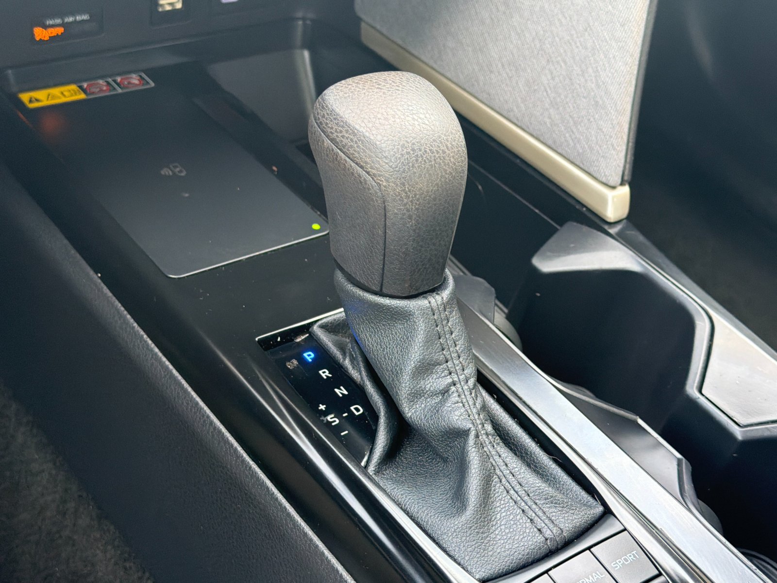 Used 2026 Toyota Camry LE w/ Convenience Package FWD image 23