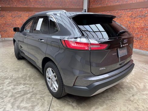 Certified 2023 Ford Edge SEL w/ Convenience Package image 3