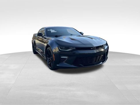 Used 2017 Chevrolet Camaro SS w/ LPO, Ground Effects Package image 7